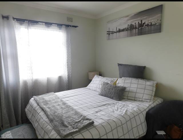 2 BEDROOM DUPLEX FOR SALE IN CAVERSHAM GLEN
